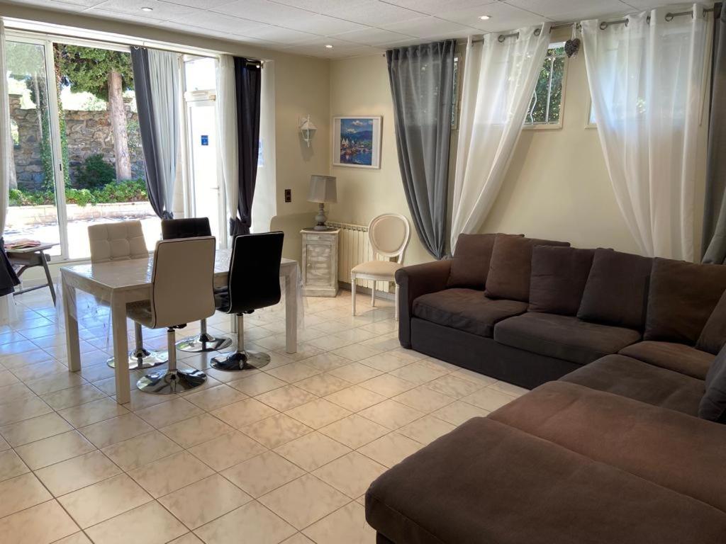 Gite Comme A La Maison Hyères Exterior foto