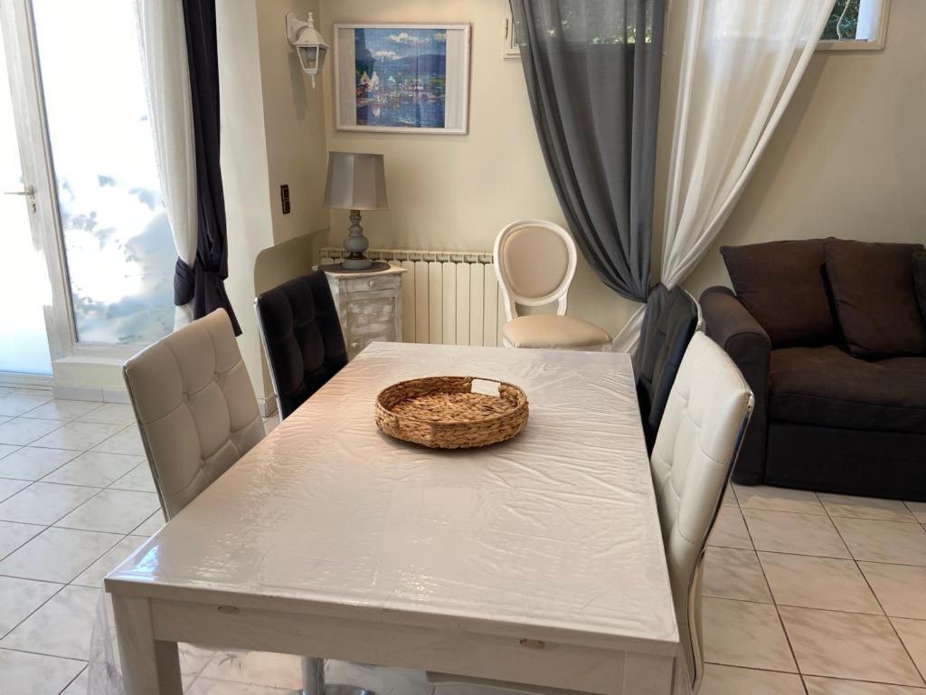 Gite Comme A La Maison Hyères Exterior foto